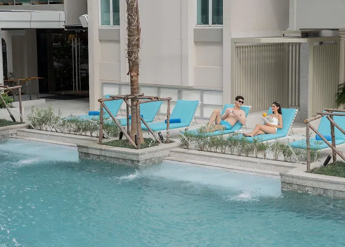 Novotel Living Sukhumvit Legacy Hotel