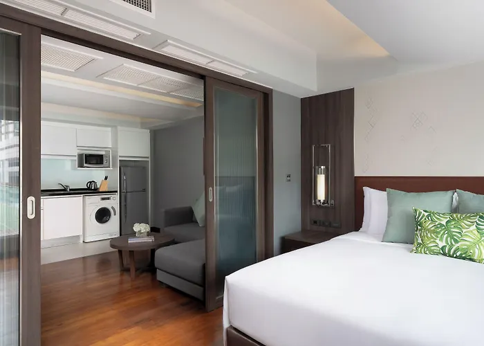 Novotel Living Sukhumvit Legacy Hotel 4*